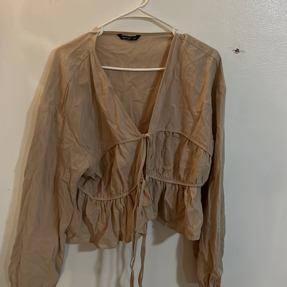 Tan tie front top never worn no tags size 2X